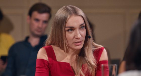 Eine Frau mit Headset.